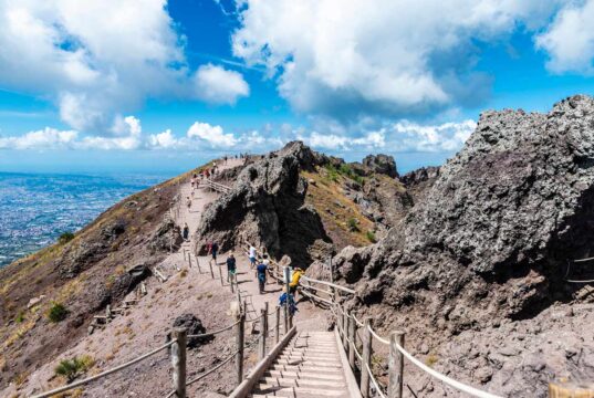 Den Vesuv besteigen: Der komplette Guide Vesuv - der Wanderweg Il Gran Corno